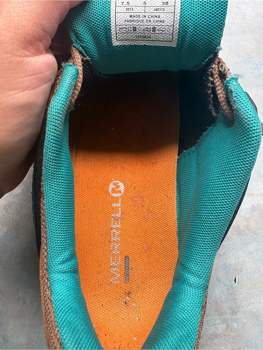 Women’s Merrell size 7.5, Brown Leather Hiking Shoes with Teal Mesh Tongue - Picture 9 of 10